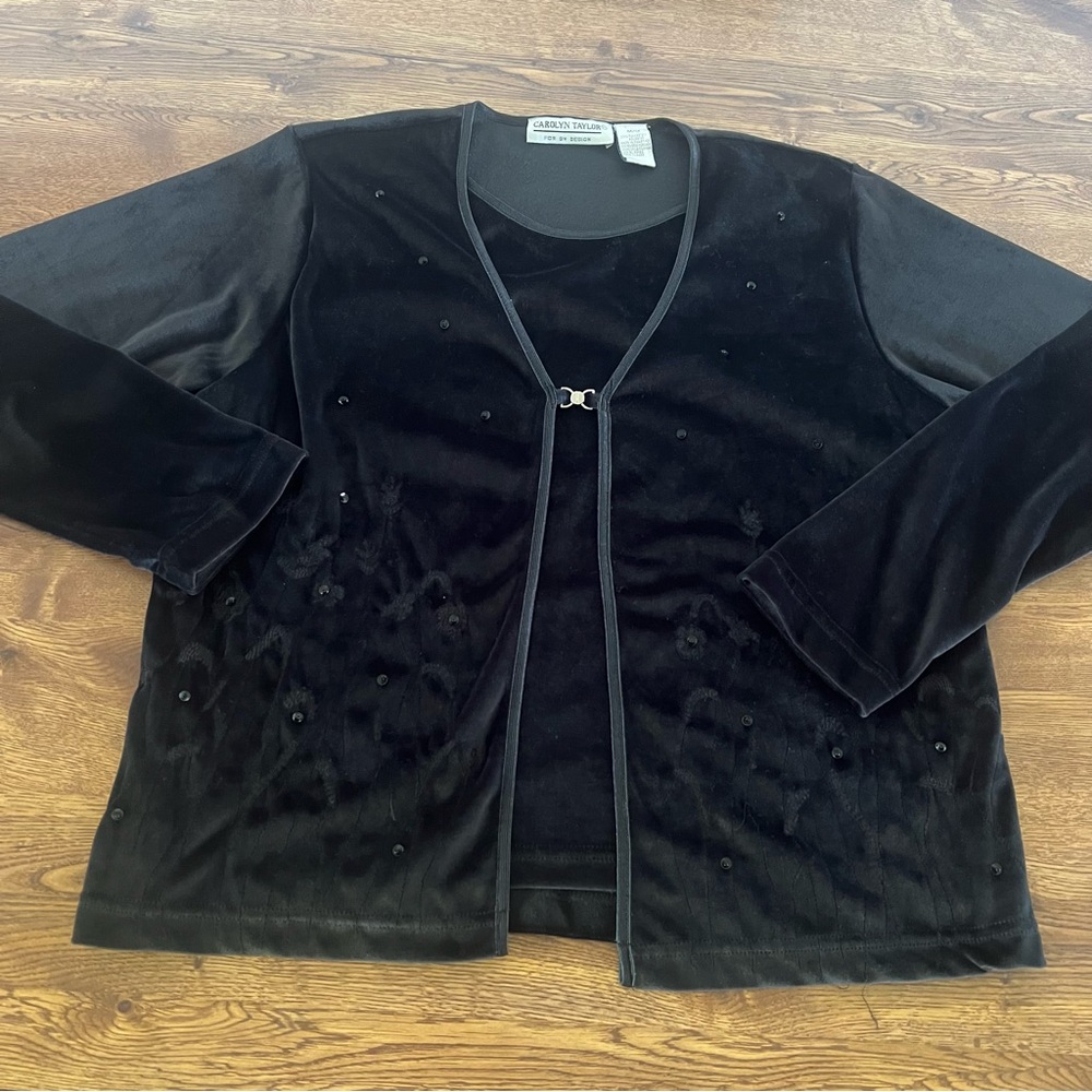 Carolyn Taylor Long Sleeve Black Velvet size medium shirt